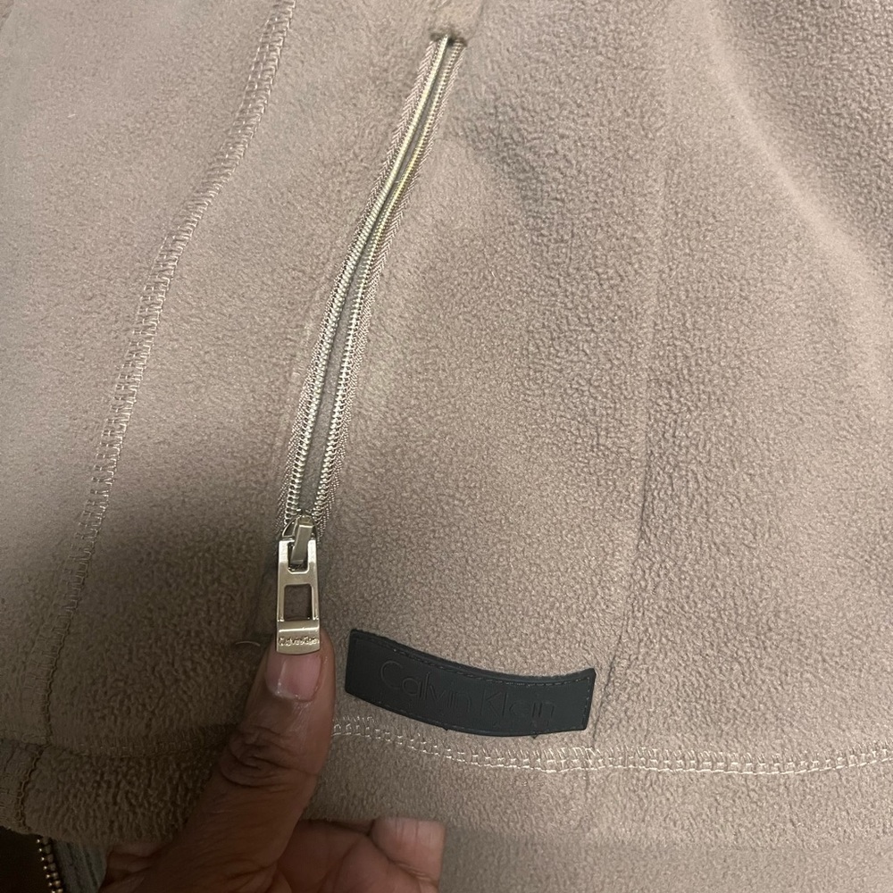 Calvin Klein Tan Performance Vest - Picture 7 of 7
